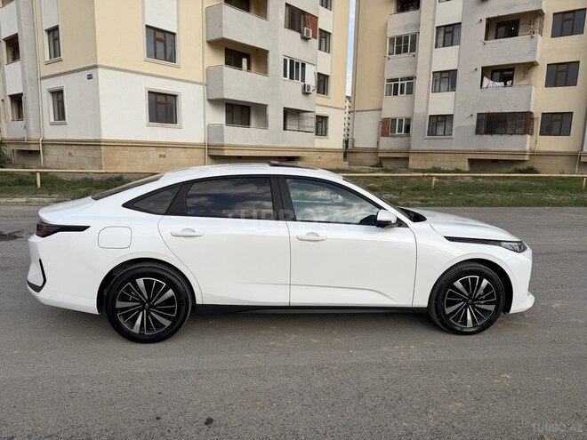 Changan Qiyuan A05 2025, 16,000 km - 1.5 л - Bakı