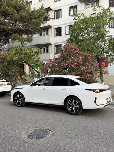 Changan Qiyuan A05 2025, 16,000 km - 1.5 л - Bakı
