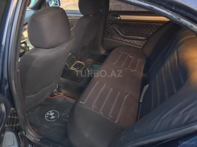 BMW 318 2002, 470,000 km - 2.0 l - Bakı