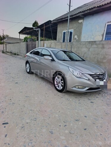 Hyundai Sonata 2010, 291,580 km - 2.0 л - Salyan