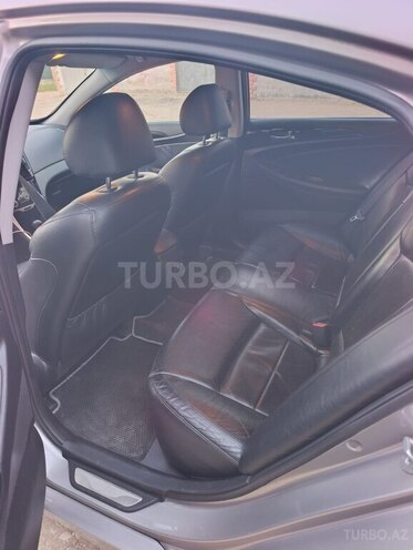 Hyundai Sonata 2010, 291,580 km - 2.0 л - Salyan
