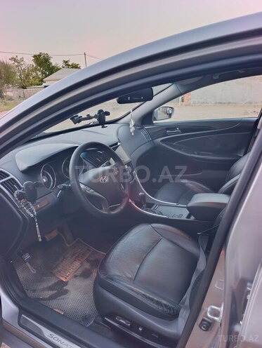 Hyundai Sonata 2010, 291,580 km - 2.0 л - Salyan