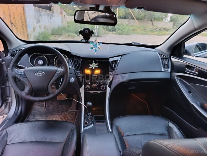 Hyundai Sonata 2010, 291,580 km - 2.0 л - Salyan