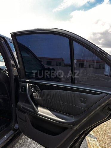 Mercedes E 230 1996, 268,400 km - 2.3 l - Bakı