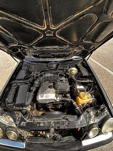 Mercedes E 230 1996, 268,400 km - 2.3 l - Bakı