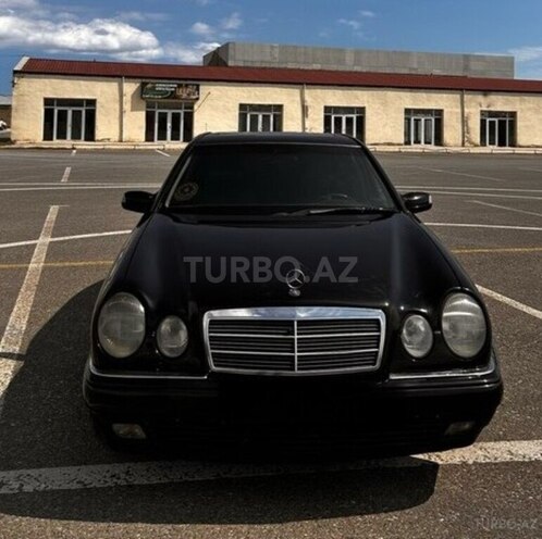 Mercedes E 230 1996, 268,400 km - 2.3 l - Bakı