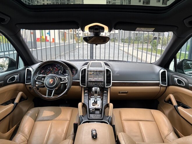 Porsche Cayenne 2015, 196,500 km - 3.6 л - Bakı