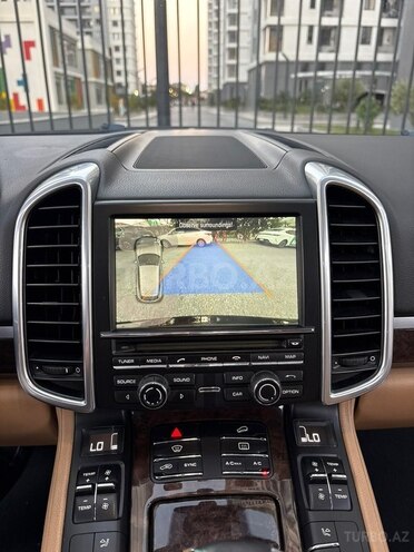 Porsche Cayenne 2015, 196,500 km - 3.6 л - Bakı