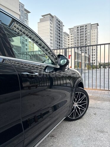 Porsche Cayenne 2015, 196,500 km - 3.6 л - Bakı