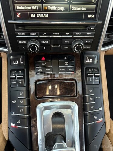 Porsche Cayenne 2015, 196,500 km - 3.6 л - Bakı