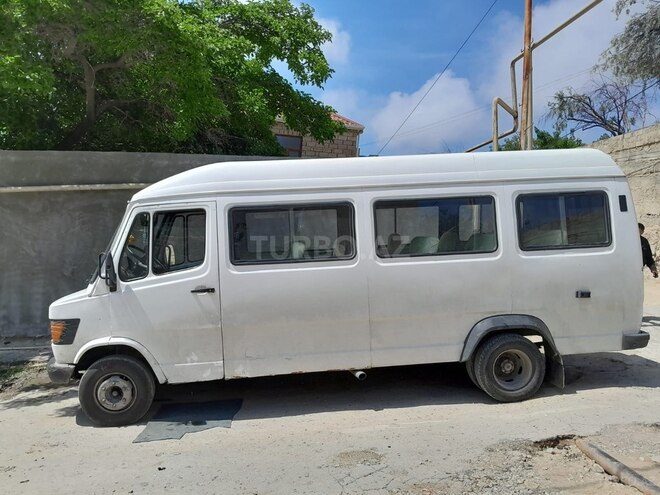 Mercedes 208 D 1995, 450,000 km - 2.3 l - Bakı