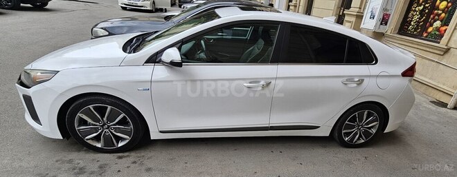 Hyundai IONIQ 2018, 141,622 km - 1.6 l - Bakı