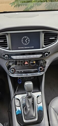 Hyundai IONIQ 2018, 141,622 km - 1.6 l - Bakı