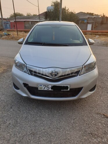 Toyota Yaris 2012, 138,000 km - 1.3 л - Bakı