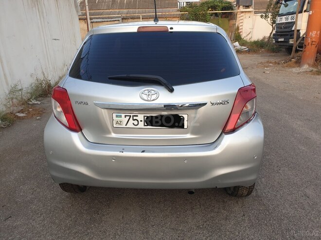 Toyota Yaris 2012, 138,000 km - 1.3 л - Bakı