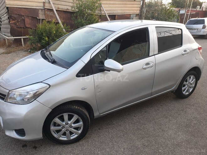 Toyota Yaris 2012, 138,000 km - 1.3 л - Bakı