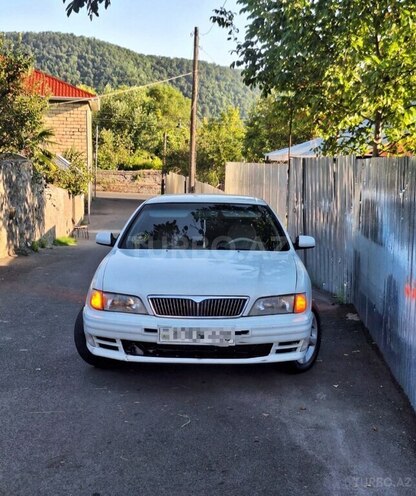 Nissan Maxima 1998, 320,646 km - 3.0 l - Qax