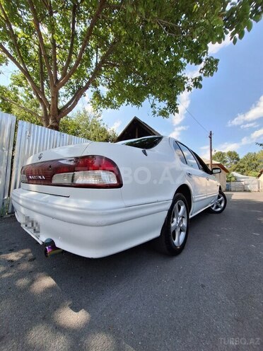 Nissan Maxima 1998, 320,646 km - 3.0 l - Qax