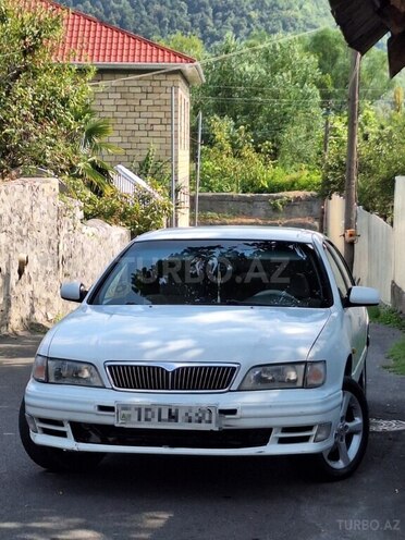Nissan Maxima 1998, 320,646 km - 3.0 l - Qax