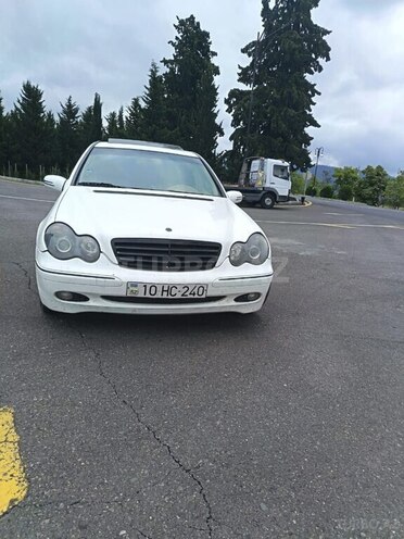 Mercedes C 240 2003, 400,000 km - 2.6 l - Qax