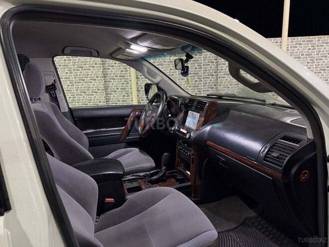 Toyota Land Cruiser Prado 2012, 300,000 km - 2.7 л - Bakı