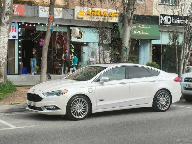 Ford Fusion (North America) 2017, 200,000 km - 2.0 l - Bakı