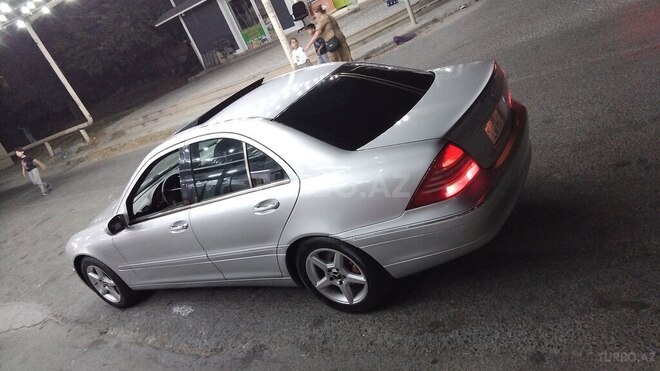 Mercedes C 240 2001, 318,000 km - 2.6 л - Bakı