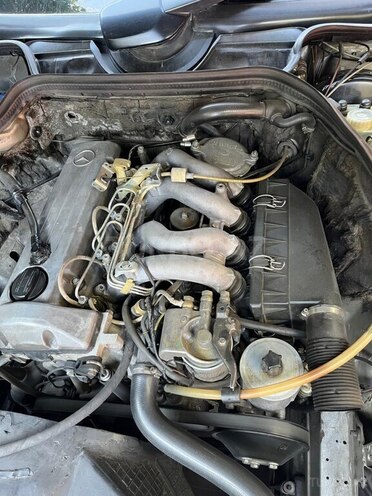 Mercedes  1992, 328,262 km - 2.0 l - Gəncə
