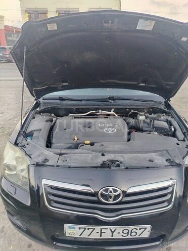 Toyota Avensis 2008, 300,000 km - 2.0 л - Quba