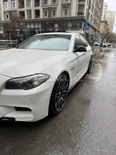 BMW  2015, 243,000 km - 2.0 l - Bakı