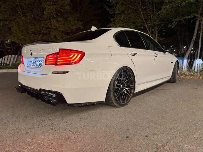 BMW  2015, 243,000 km - 2.0 l - Bakı