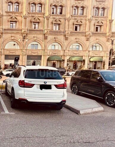BMW X5 2016, 180,000 km - 2.0 л - Bakı