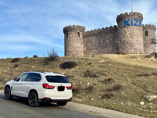 BMW X5 2016, 180,000 km - 2.0 л - Bakı