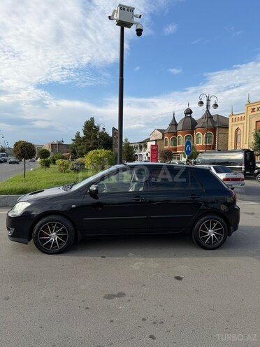 Toyota Corolla 2005, 330,000 km - 1.4 l - Quba