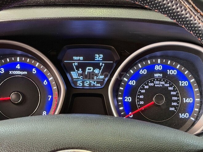 Hyundai Elantra 2014, 241,402 km - 1.8 l - Sumqayıt