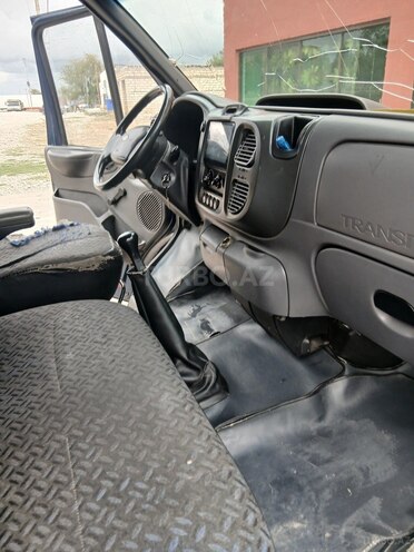 Ford Transit 2001, 650,000 km - 2.4 л - Quba