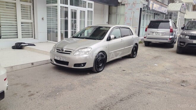 Toyota Corolla 2004, 250,000 km - 2.0 l - Göyçay
