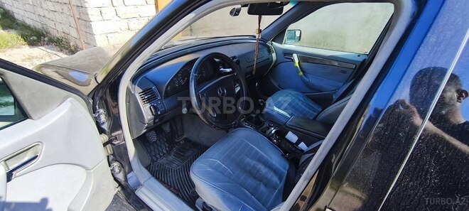 Mercedes C 180 1997, 352,263 km - 1.8 л - Bakı