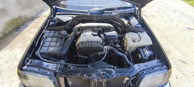 Mercedes C 180 1997, 352,263 km - 1.8 л - Bakı