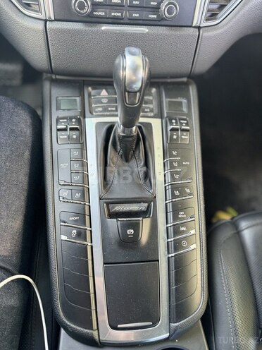 Porsche Macan 2017, 95,000 km - 2.0 л - Bakı