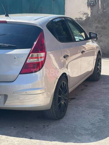 Hyundai i30 2009, 186,000 km - 1.4 л - Bakı
