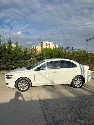 Mitsubishi Lancer 2015, 194,000 km - 1.6 л - Bakı