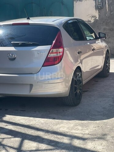 Hyundai i30 2009, 186,000 km - 1.4 л - Bakı