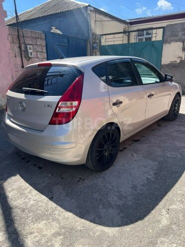 Hyundai i30 2009, 186,000 km - 1.4 л - Bakı