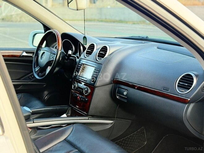 Mercedes GL 500 4MATIC 2008, 230,000 km - 5.5 l - Bakı