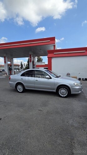 Nissan Sunny 2010, 420,000 km - 1.6 л - Bakı