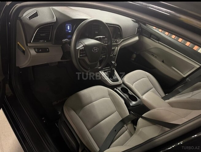 Hyundai Elantra 2018, 98,000 km - 2.0 l - Gəncə