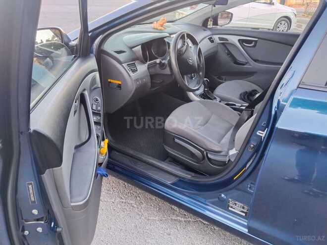 Hyundai Elantra 2015, 247,000 km - 1.8 л - Mingəçevir