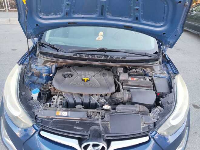 Hyundai Elantra 2015, 247,000 km - 1.8 л - Mingəçevir