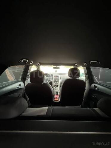 Opel Astra 2011, 399,000 km - 1.4 l - Ağdam